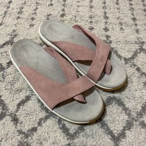 LL BEAN Womens Pink Suede Leather Criss‎ Cross Toe Strap Slide Sandals Size 7 M